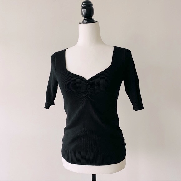 Sweetheart Knit Top - Picture 6 of 11